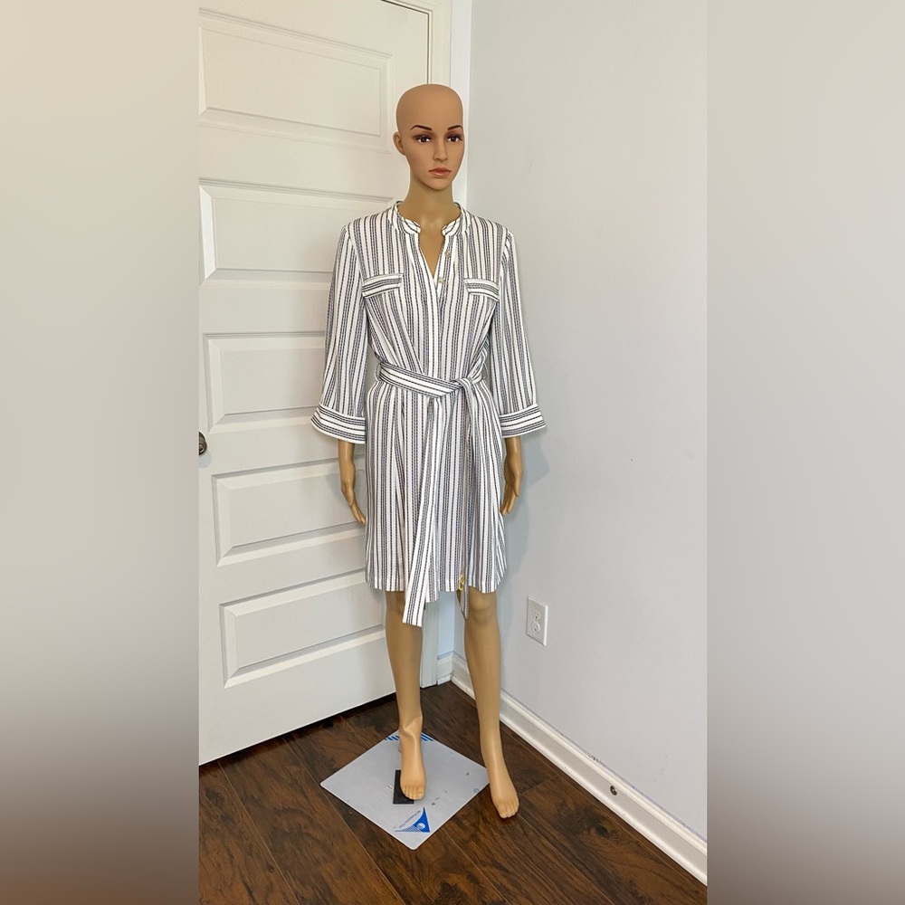 Tommy Hilfiger Womens White and Black Dress with Belt - Size 10 - Gently Used
